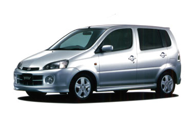 YRV DAIHATSU 1