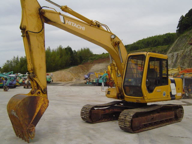 y HITACHI zExcavator